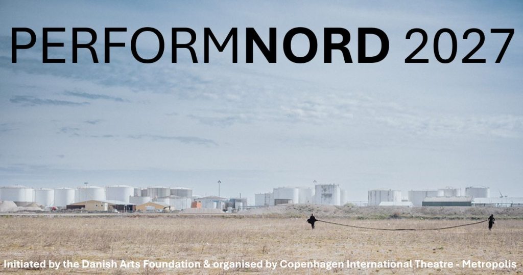 Banner med en bild på ett fält och i bilden står texten performnord 2027